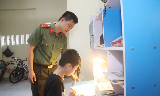 Hội đồng Đội tỉnh Bắc Giang hỗ trợ học sinh khó khăn 5,9 tỉ đồng