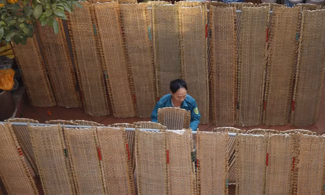 Làng nghề bánh đa nem nổi tiếng Bắc Giang kiếm bộn tiền dịp Tết