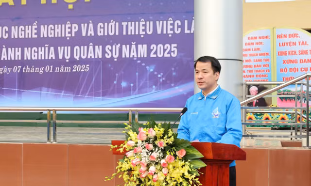 Bí thư Trung ương Đoàn Ngô Văn Cương phát biểu tại ngày hội.