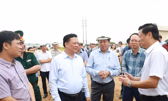 Bí thư Hà Nội yêu cầu thanh tra công vụ để đẩy nhanh tiến độ đường Vành đai 4