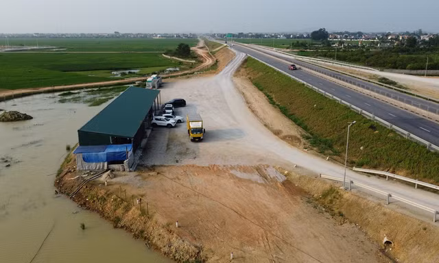 Lập trạm dừng nghỉ tạm thời trên cao tốc Bắc - Nam phục vụ người dân dịp nghỉ lễ 30/4