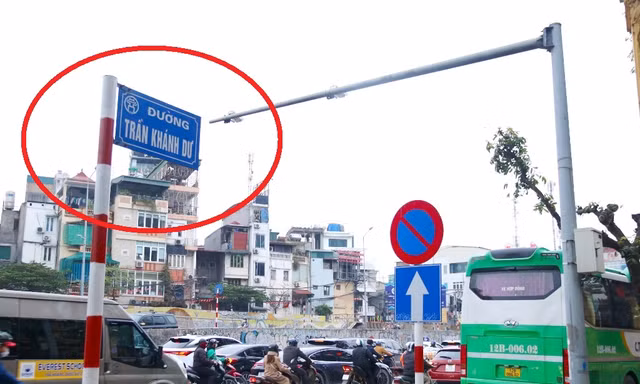 Từ hôm nay, cấm xe 16 chỗ lưu thông khu phố cổ Hà Nội vào giờ cao điểm 