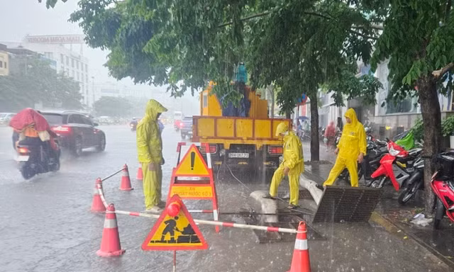 Hà Nội lên phương án chống mưa ngập trong kỳ thi tuyển sinh, tốt nghiệp THPT