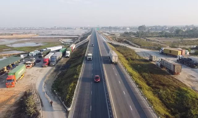 Trạm dừng nghỉ tạm cao tốc Bắc Nam hoạt động ra sao dịp Tết Ất Tỵ?
