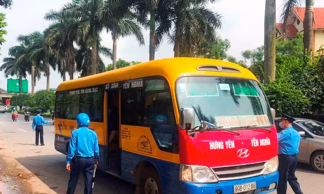Lập 7 chốt tuần tra 'dẹp' bến cóc, xe dù dịp cuối năm tại bến xe Hà Nội