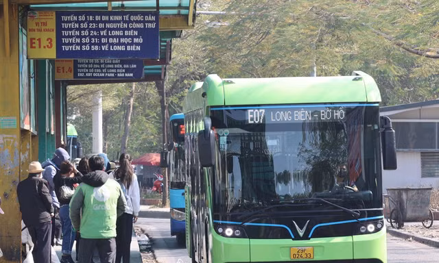 Đề xuất miễn phí vận tải khách công cộng Hà Nội trong 4 kỳ lễ, Tết