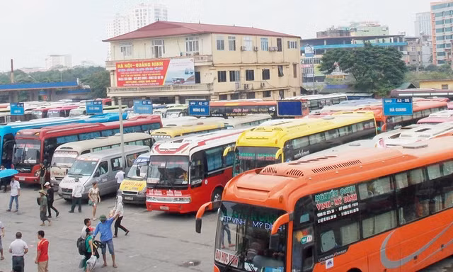 Hơn 40 đơn vị vận tải tại Hà Nội đăng ký giảm giá vé cho sinh viên 
