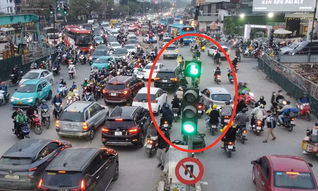 Đề xuất chi 70 tỷ đồng để xử lý các bất cập đèn tín hiệu giao thông Hà Nội 
