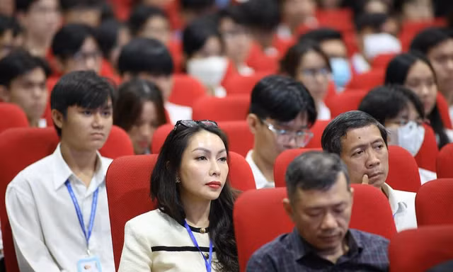 Tiến sĩ có thể có thu nhập hơn 1 tỷ đồng/năm