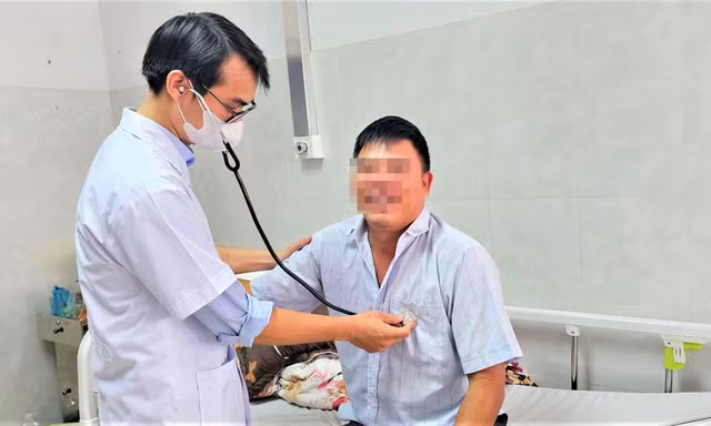 Suýt mất mạng vì thói quen ‘đốt’ cả gói thuốc lá mỗi ngày