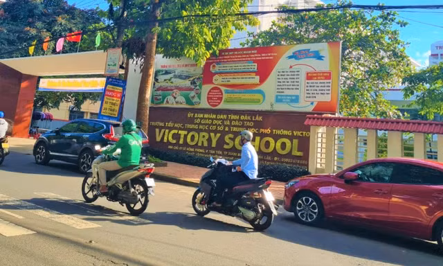 Buộc thôi việc thầy giáo đánh học sinh trong giờ nghỉ trưa
