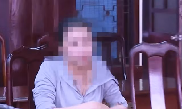 D. bị phạt vì đăng tin câu like