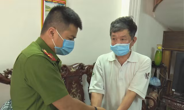 Ông Nguyễn Văn Vọng- nguyên giám đốc Cty Cà phê Ea Sim bị bắt