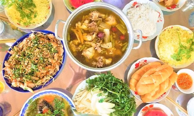 Vụ hàng chục người nhập viện sau tiệc cưới: Phạt chủ kinh doanh 100 triệu đồng