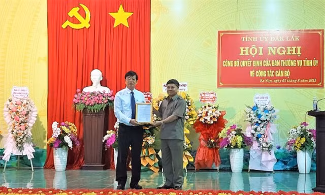 Tỉnh ủy Đắk Lắk công bố quyết định về công tác cán bộ