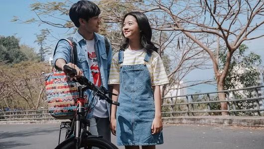 Cuộc thi viết Trà sữa cho tâm hồn: Cô nhỏ mê ăn kẹo dẻo, hãy chờ tớ nhé!