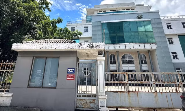 Bình Dương nói về việc đấu giá trụ sở cũ