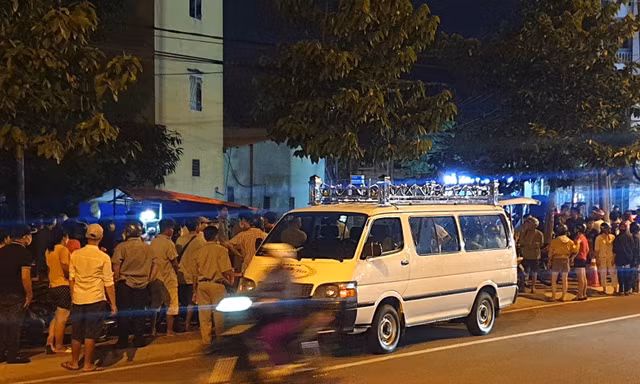 Người đàn ông tử vong bất thường bên lề đường ở Bình Dương