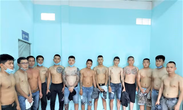 Các đối tượng bị tạm giữ