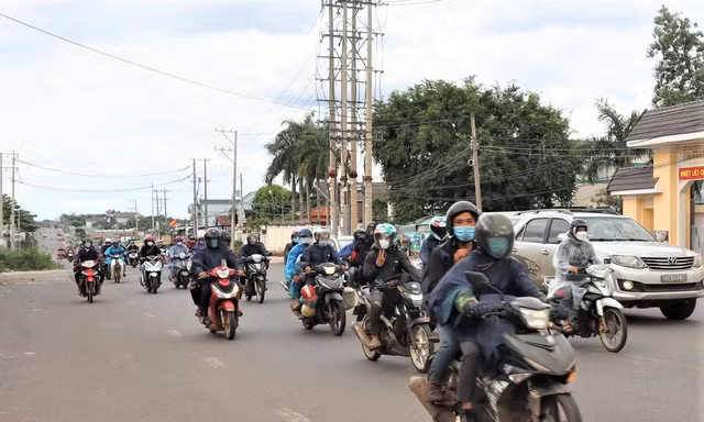 Dịch được kiểm soát, người lao động bắt đầu trở lại các tỉnh Đông Nam bộ