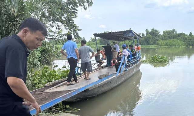 Rủ nhau tắm sông, 3 nữ sinh mất tích