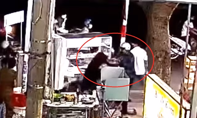 CLIP: Nữ Tiktoker ở Bình Dương bị đánh hội đồng