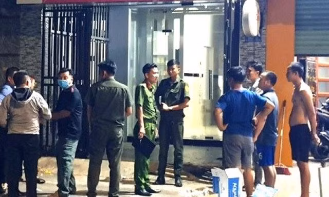 Gã trai đột nhập, hiếp dâm người tình rồi dọa giết đòi đưa 300 triệu