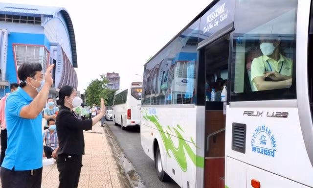 Bình Dương hướng dẫn lộ trình hoạt động vận tải hành khách từ ngày 15/10
