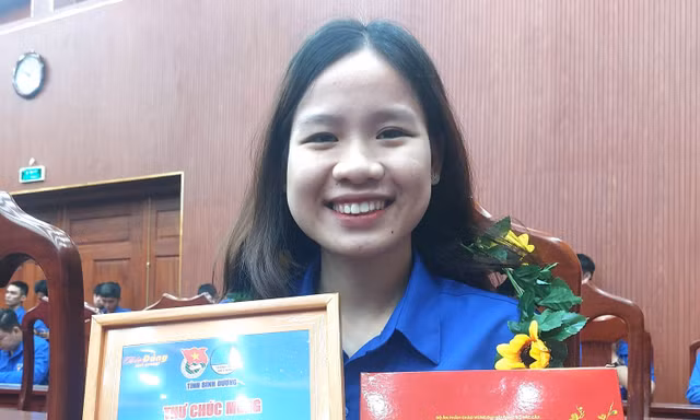 Tân binh thỏa ước mơ khoác áo lính cống hiến sức trẻ vì Tổ quốc