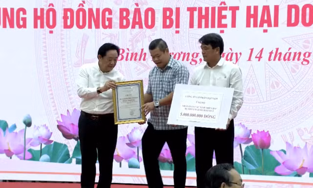 Bình Dương: Hơn 44 tỷ đồng được quyên góp trong lễ phát động ủng hộ đồng bào bị bão lũ
