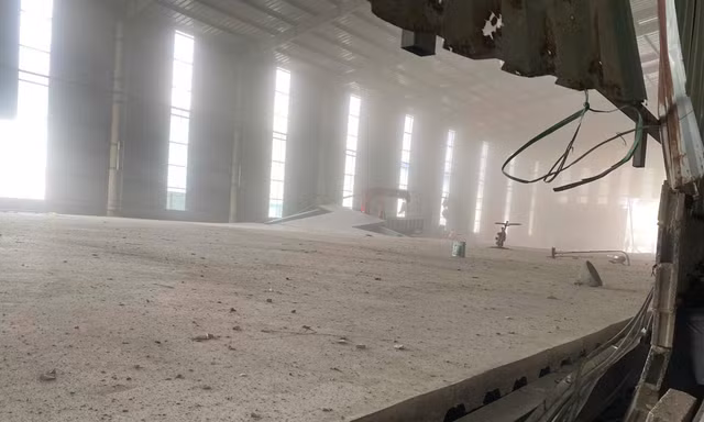 Vụ sập nhà xưởng 3 người chết ở Bình Dương: Công an tạm giữ hai người 