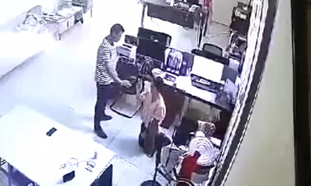 Camera ghi lại cảnh nữ kế toán bị tấn công, sát hại