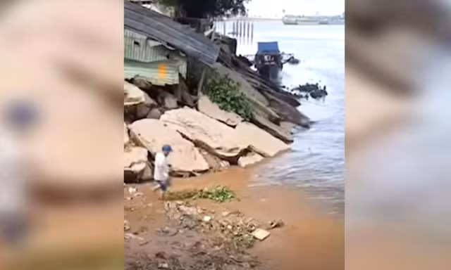 Phát hiện thi thể cô gái dưới sông