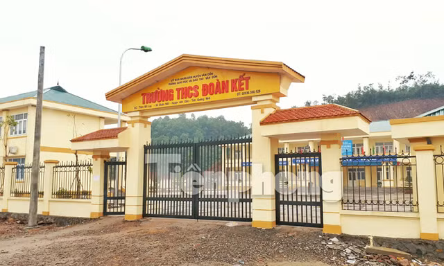 Trường THCS Đoàn Kết, nơi có nhiều “điểm đen” về chất lượng công trình.