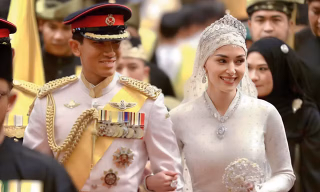 Có gì trong đám cưới kéo dài 10 ngày của Hoàng tử Brunei