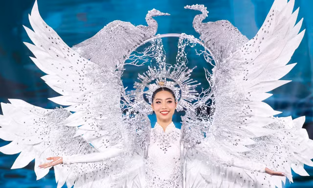 Số phận 59 trang phục dân tộc cồng kềnh, nặng vài chục kg ở cuộc thi hoa hậu đi về đâu?