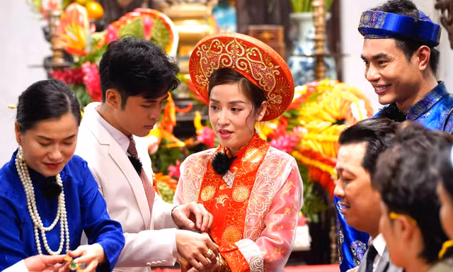 Đám cưới miền Tây gây sốt sau màn kết hôn giả của Puka và Gin Tuấn Kiệt