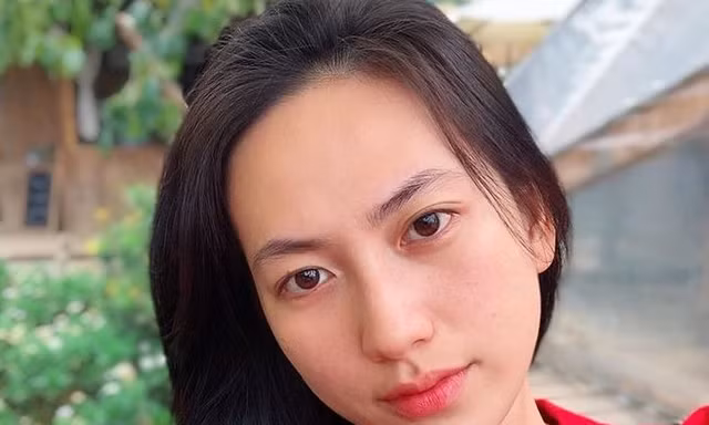 Phương Anh Đào xin lỗi