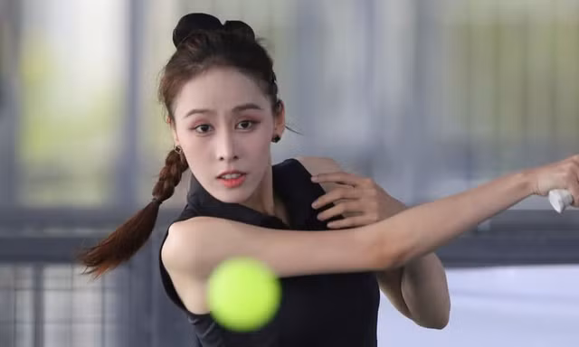 Á hậu Ngọc Hằng, Emma Lê dậy từ 3h sáng chuẩn bị thi đấu ở Giải Vô địch Pickleball Vietnam