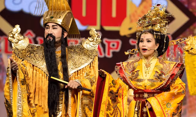 Đường đua vũ trụ hài Tết 