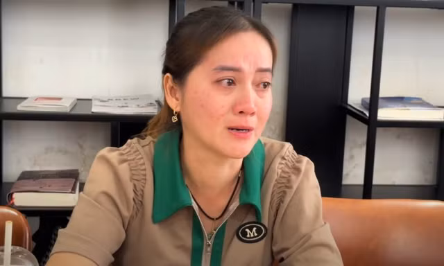 Con gái nghệ sĩ Vũ Linh xin lỗi, khóc trên livestream