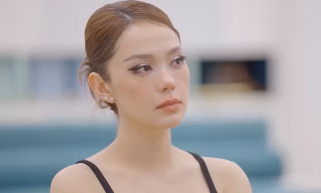 Hai chị đẹp bị loại