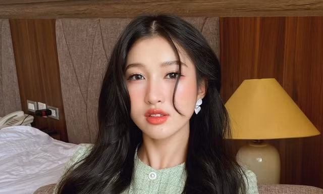 Phương Nhi trước khi cưới con trai tỷ phú