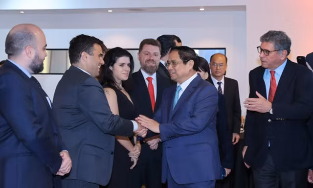 Thủ tướng: Huyền thoại Pele đã đi vào lòng người hâm mộ bóng đá Việt Nam
