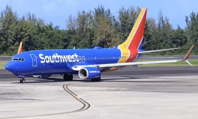 Tiếp viên Southwest Airlines lạm dụng tình dục trẻ em 