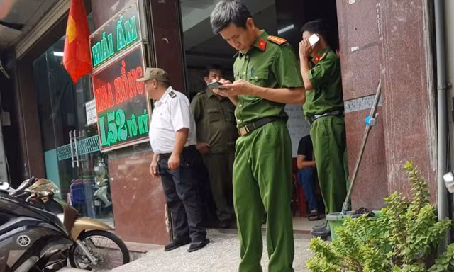 Phát hiện bất ngờ về Mái ấm Hoa Hồng; Bé gái 14 tuổi nhiễm 'vi khuẩn ăn thịt người' 