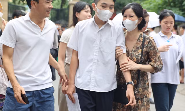 Áp lực vì thiếu trường công lập