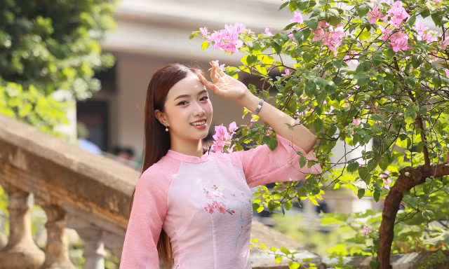 Những điểm check-in 'đẹp quên lối về' giữa trời Thu Hà Nội 