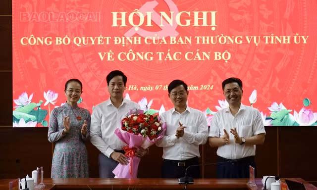 Công bố quyết định của Ban Thường vụ Tỉnh ủy Lào Cai về công tác cán bộ
