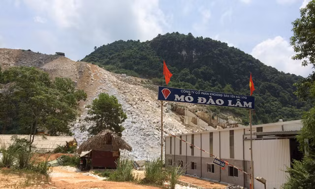Xử phạt gần 500 triệu đồng hai doanh nghiệp khai thác đá ở Yên Bái